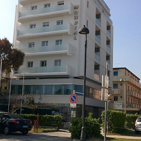 Hotel Mondial 벨레지아아지마리나 외부 사진