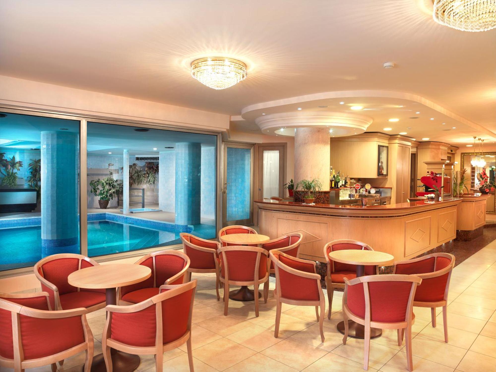 Hotel Mondial 벨레지아아지마리나 외부 사진
