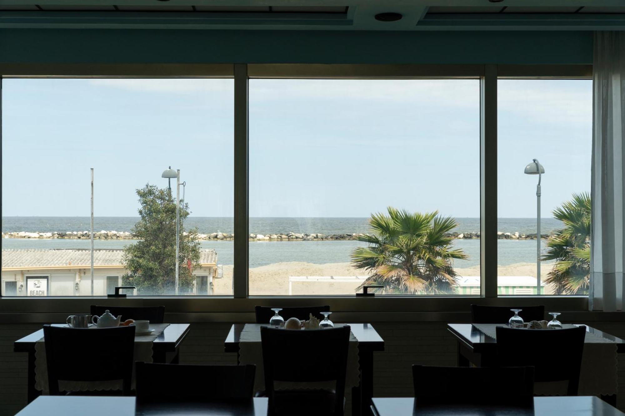 Hotel Mondial 벨레지아아지마리나 외부 사진