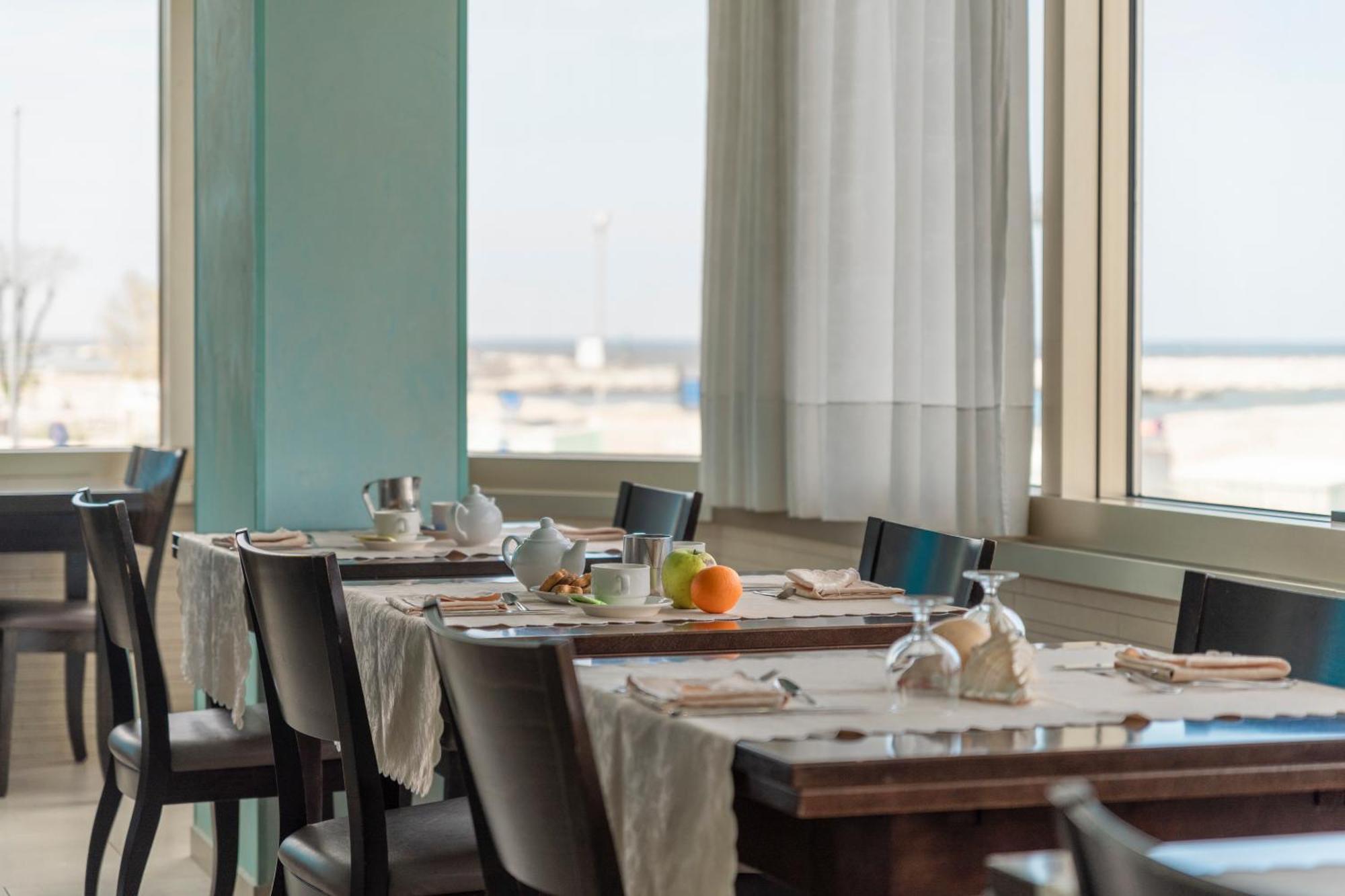 Hotel Mondial 벨레지아아지마리나 외부 사진