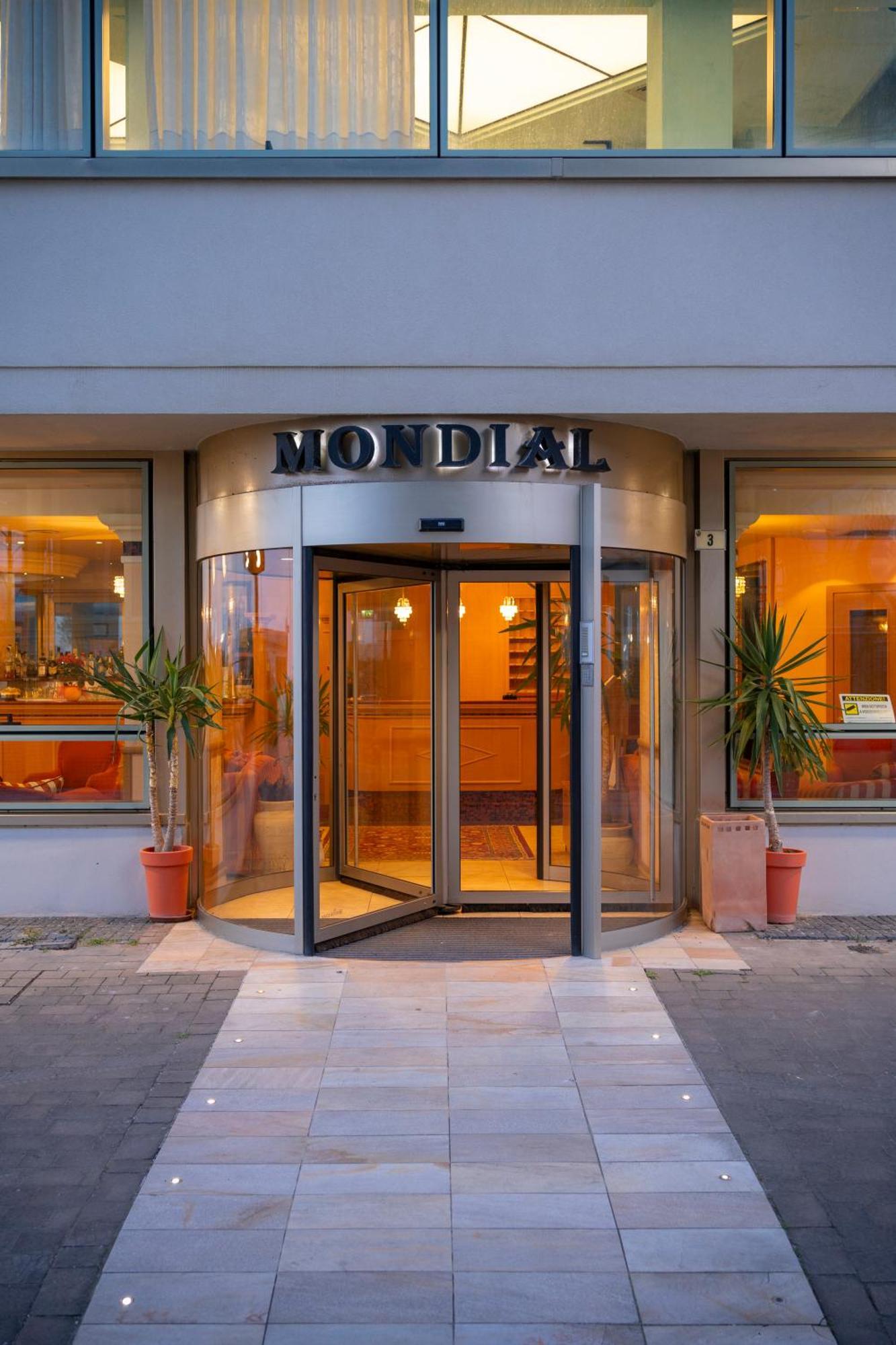 Hotel Mondial 벨레지아아지마리나 외부 사진