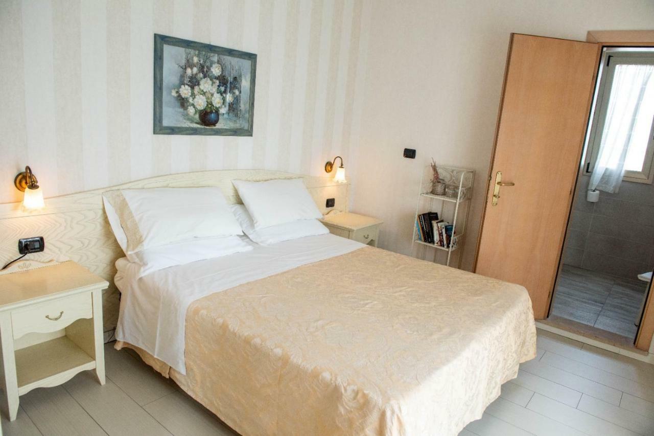 Hotel Mondial 벨레지아아지마리나 외부 사진